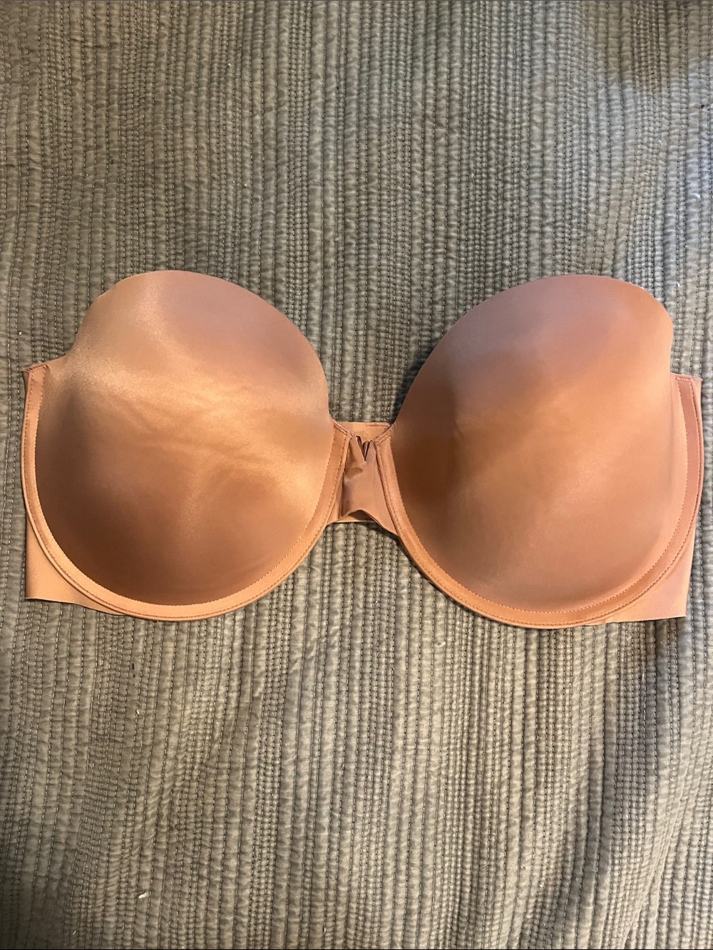 Victoria's Secret Strapless Smooth Molded Bra - Nude